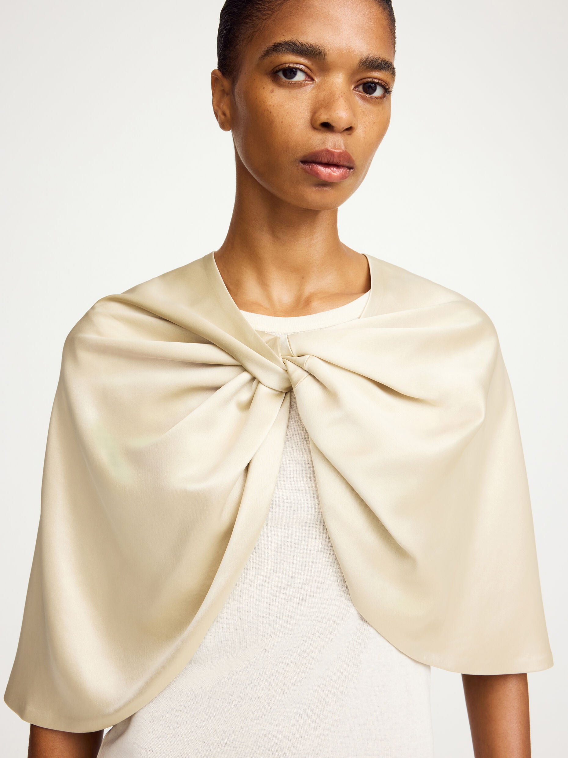 Pinlos cape Oyster gray