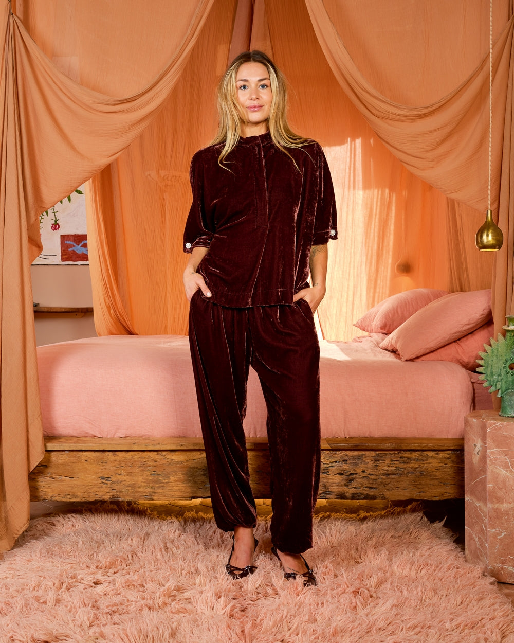 Minnie top Velvet Brownie