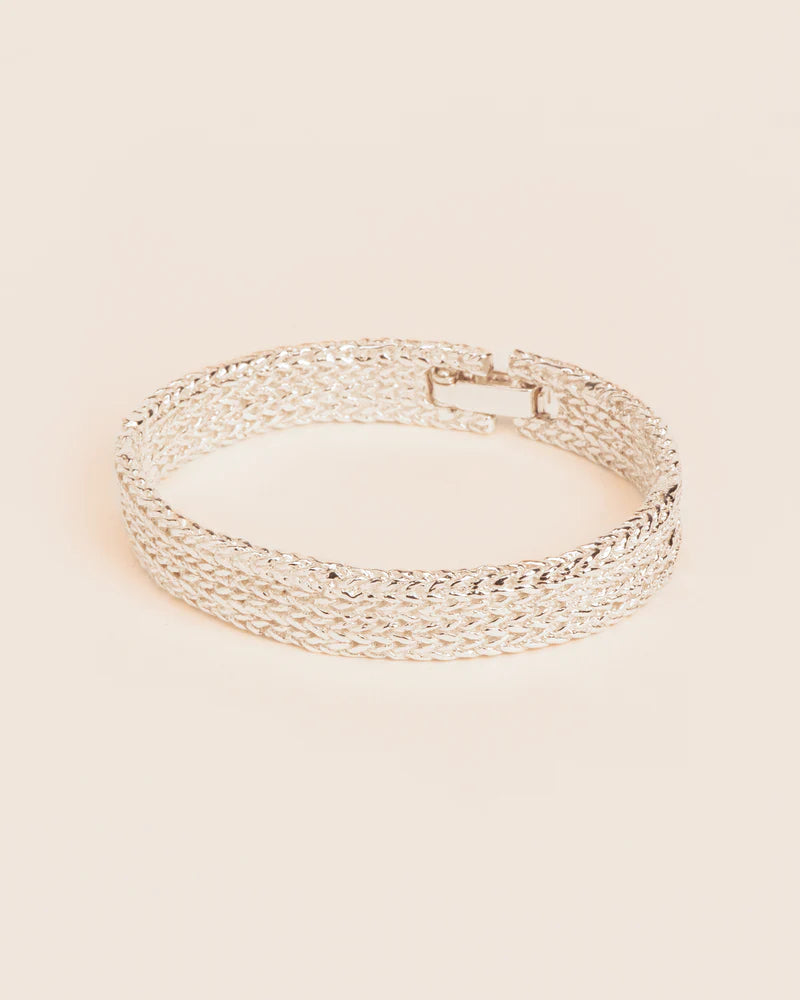 Layered necklace with different chains