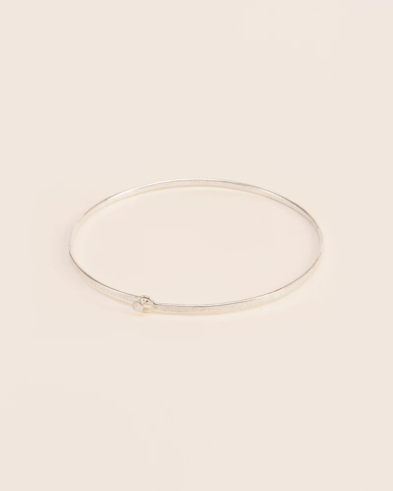 Fine hammered bracelet