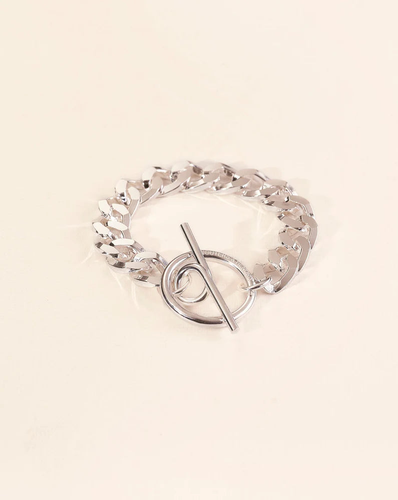 T-lock bracelet