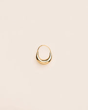 Medium single hoop in 18 ct. gold