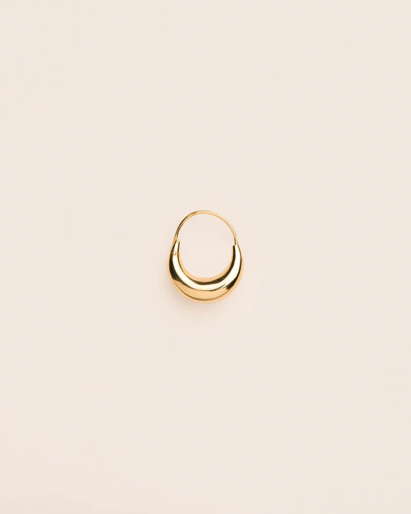 Medium single hoop in 18 ct. gold