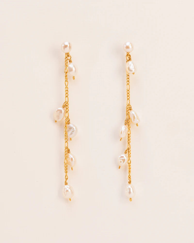 Long stud earrings with pearls