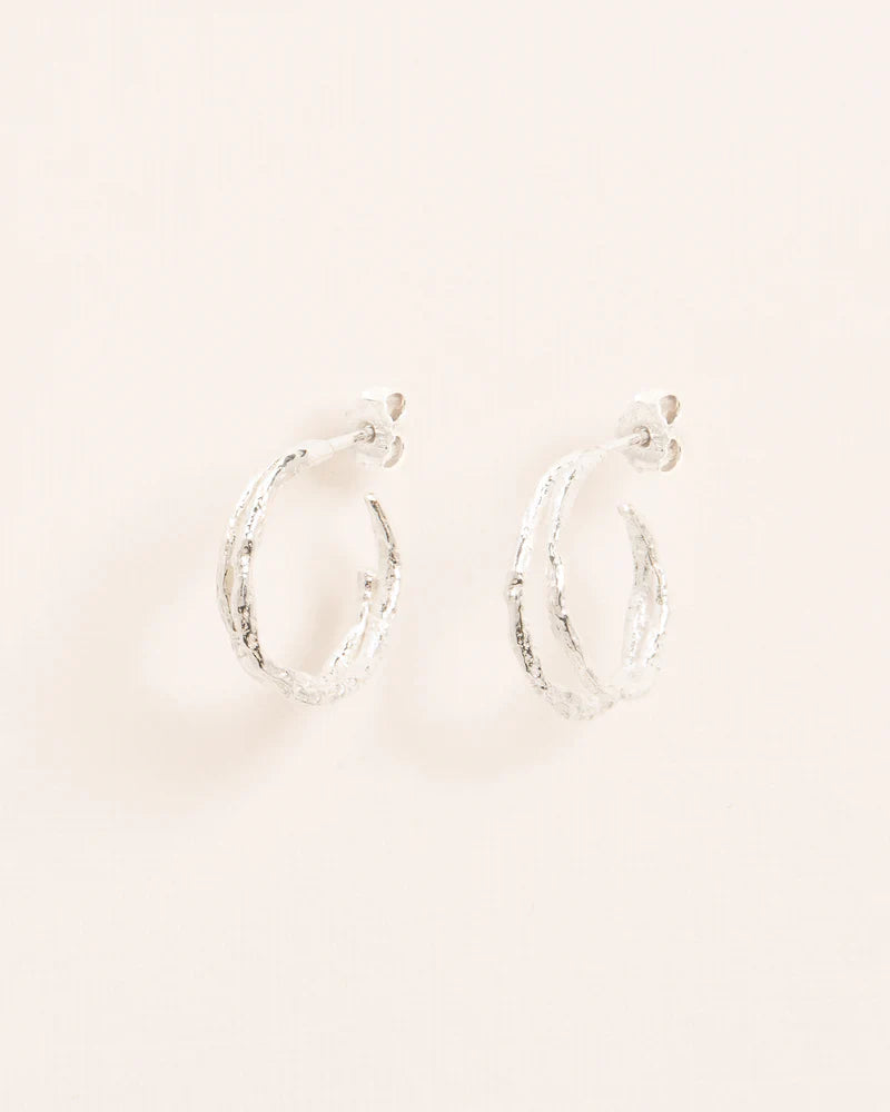 Double branch-textured hoop earrings