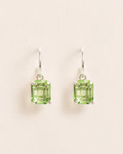 Necklace with peridot crystal