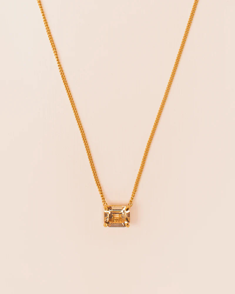 Necklace with citrine crystal