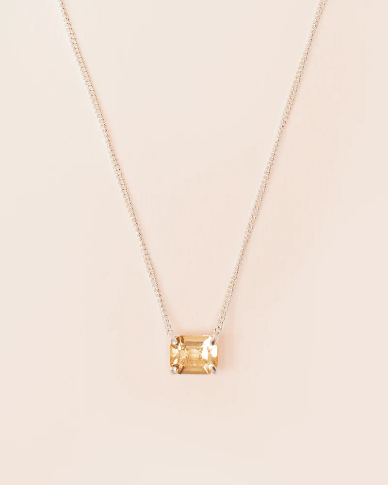 Necklace with citrine crystal