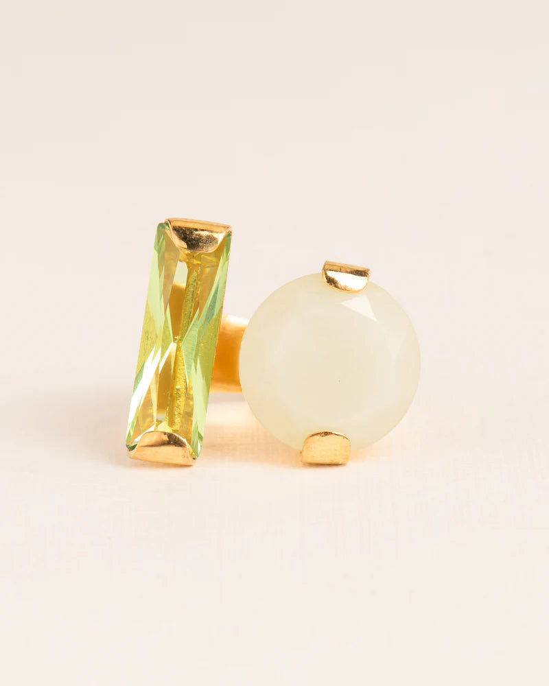 Statement ring with peridot crystal