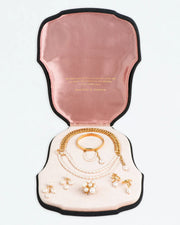 La parure de la peregrina