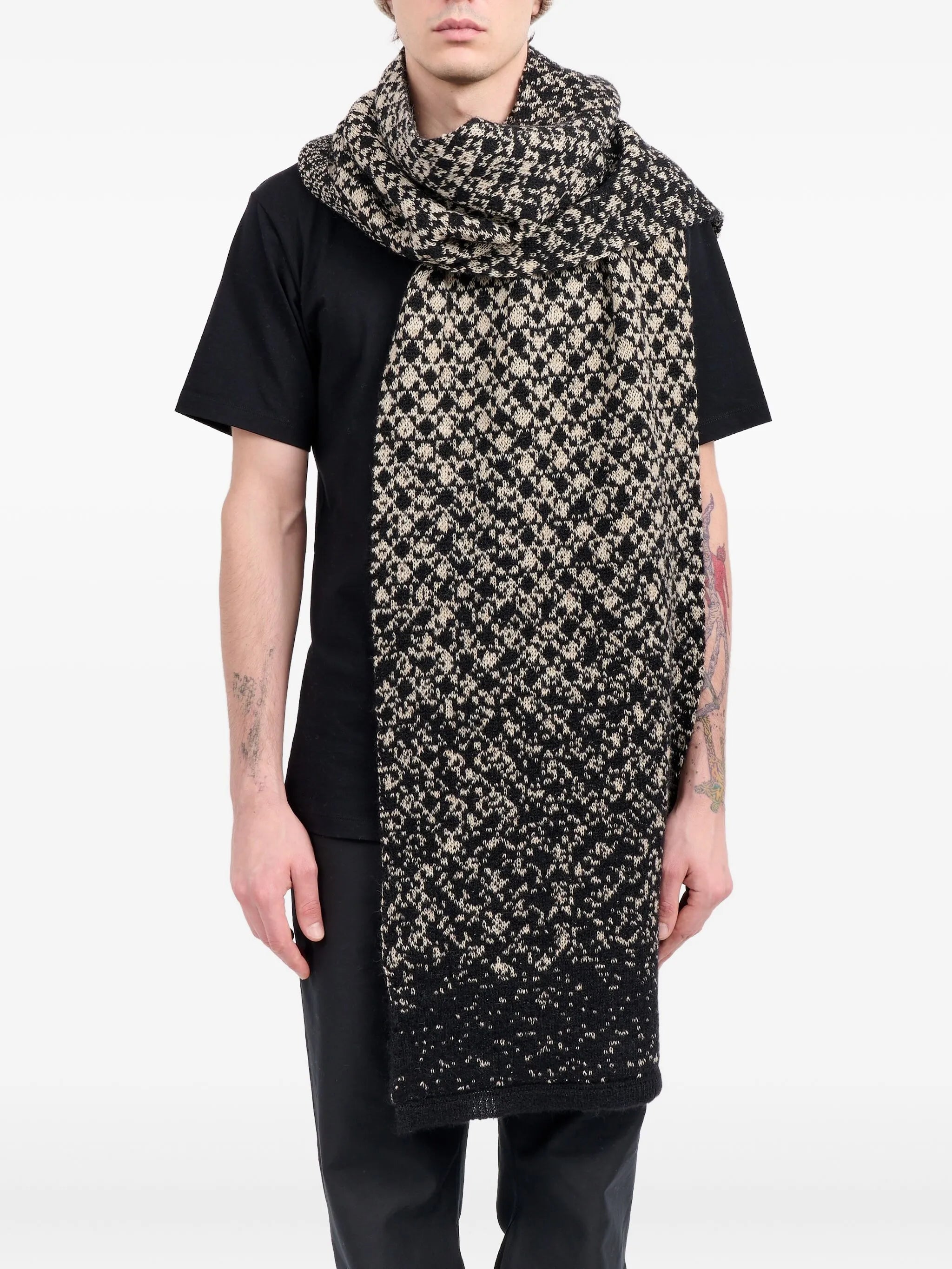 Check scarf