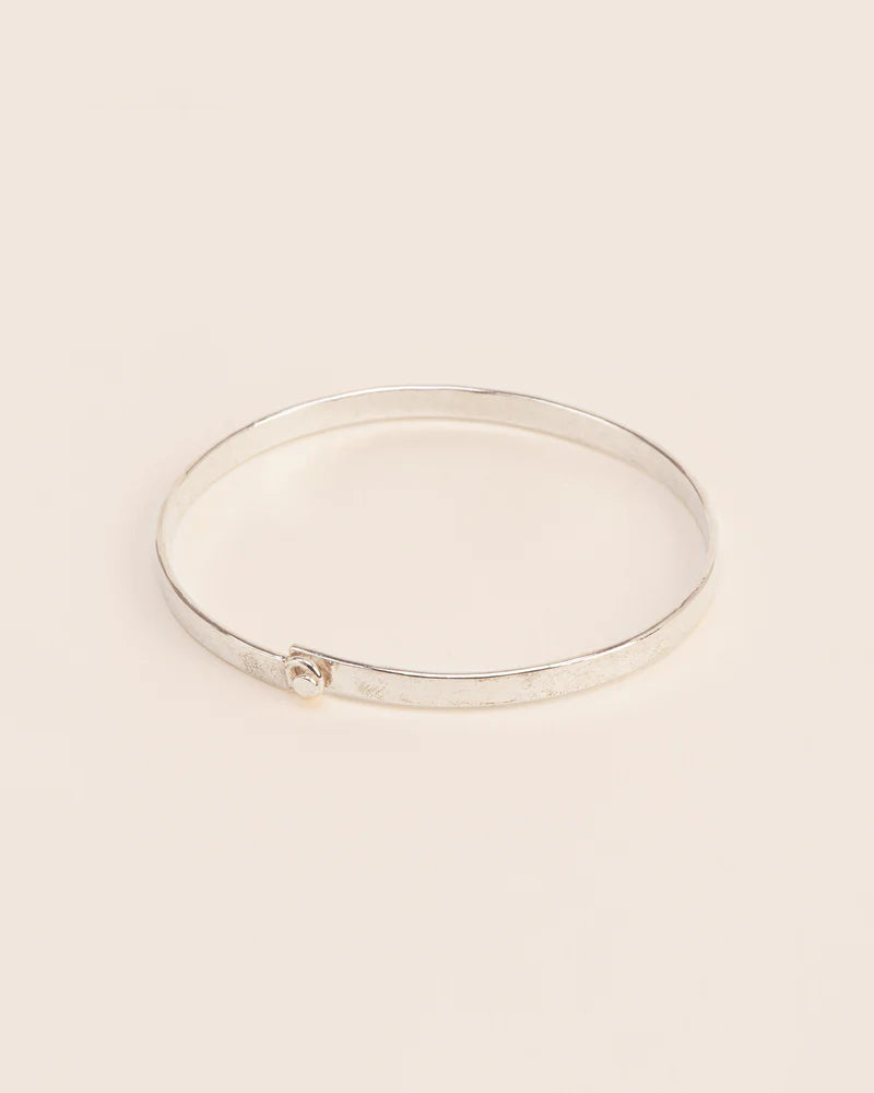 Hammered bracelet