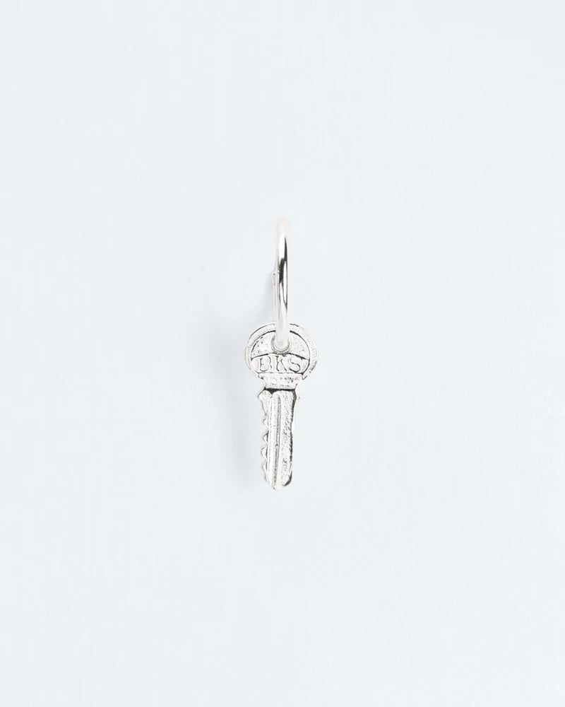 Single key hoop