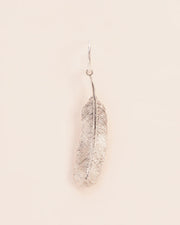 Single hoop with feather