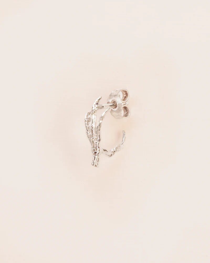 Single signature grigri stud earring