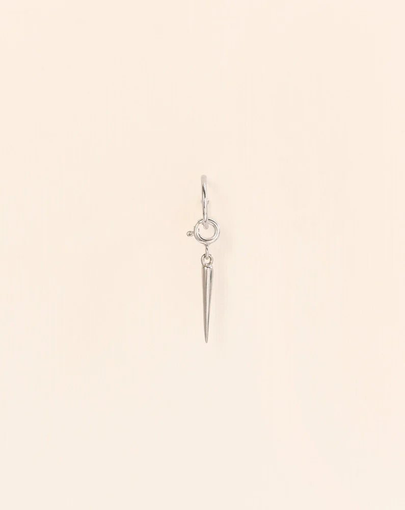 Single hoop earring with spring ring and spike