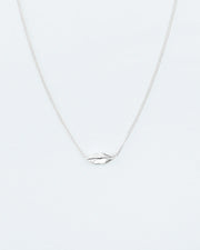 Lip necklace