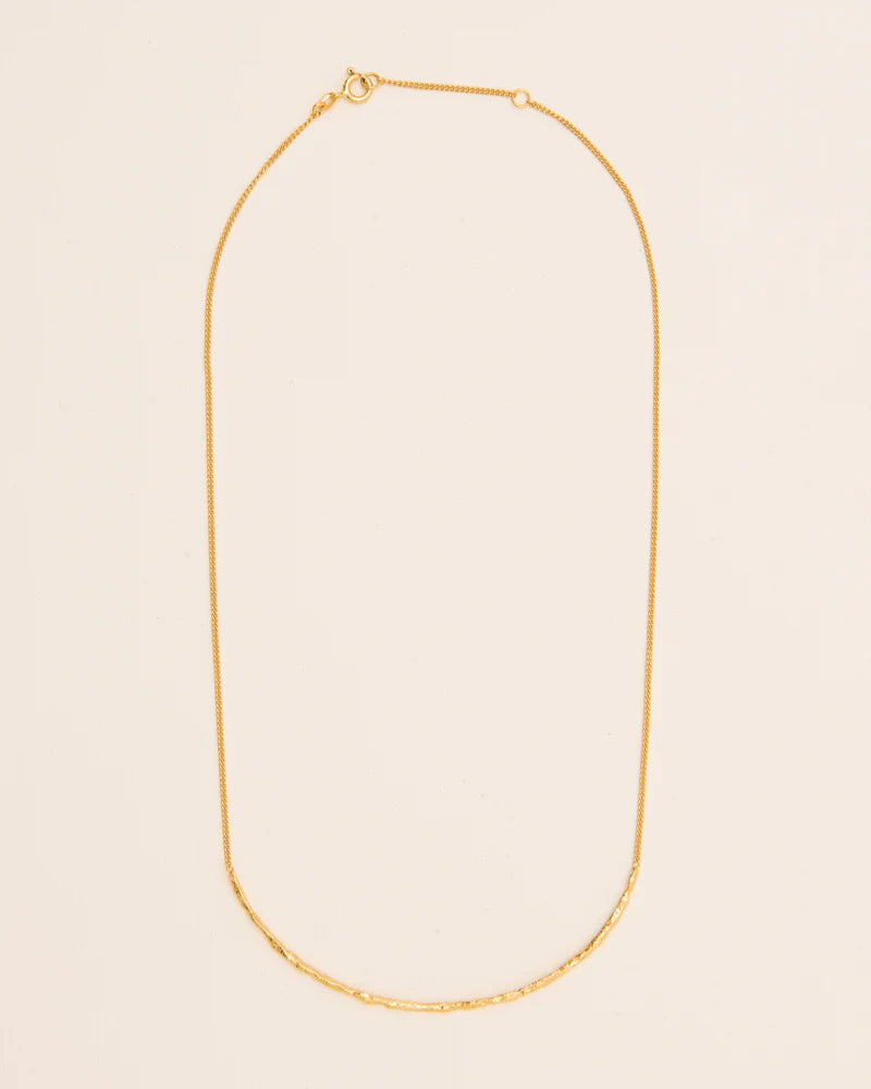 Chain necklace with branch element