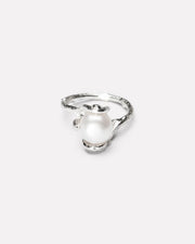 Thorned ring with freshwater pearl