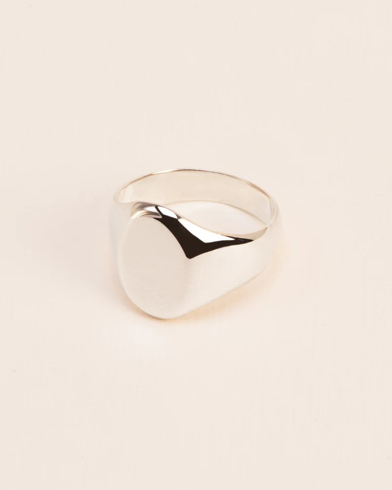 Signet ring