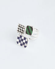 Split ring with composition of three mosaics