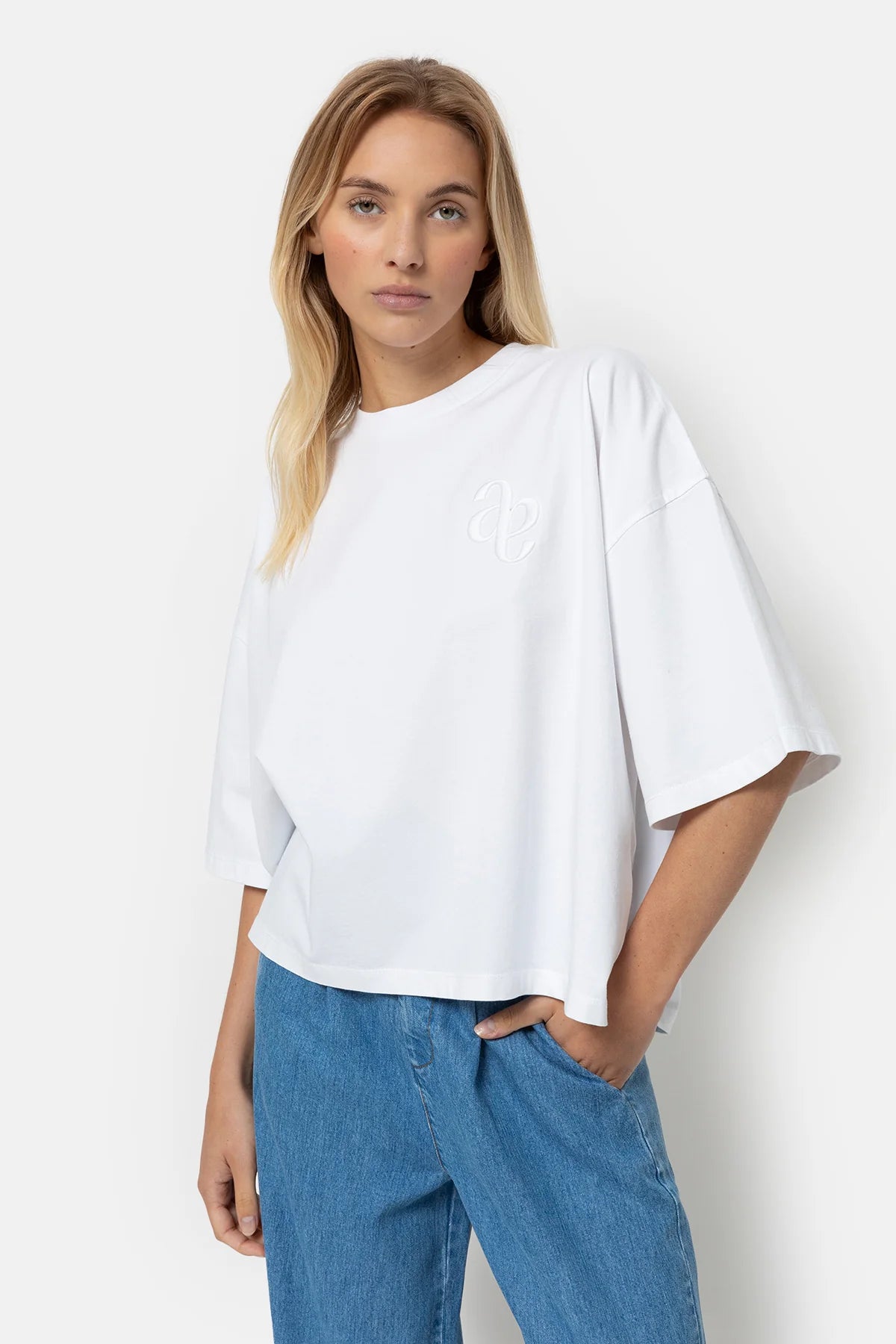 Eloise A boxy T-Shirt White