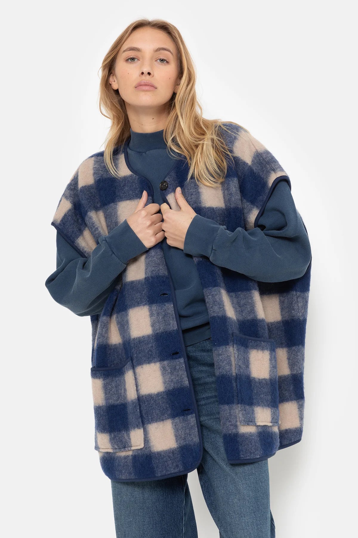 Ines Wooly Oversized Jacket Blue & Beige Checked